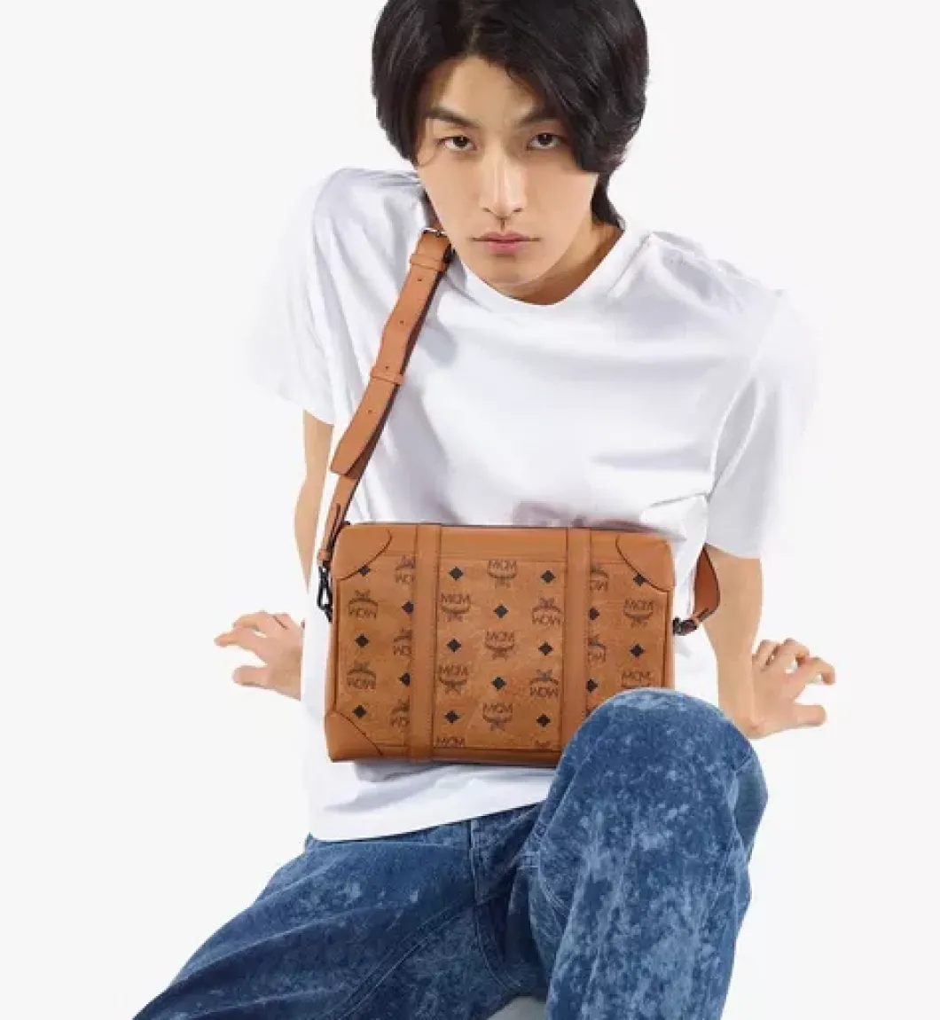 Klassik Travel Messenger In Visetos